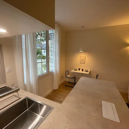 Ajania, Appt Avec Parking Et Petit Jardin Prive Caen